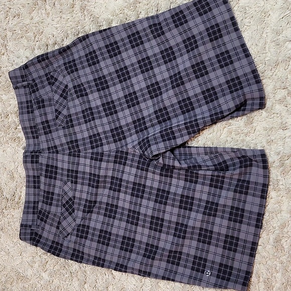 Lululemon shorts - Picture 3 of 5